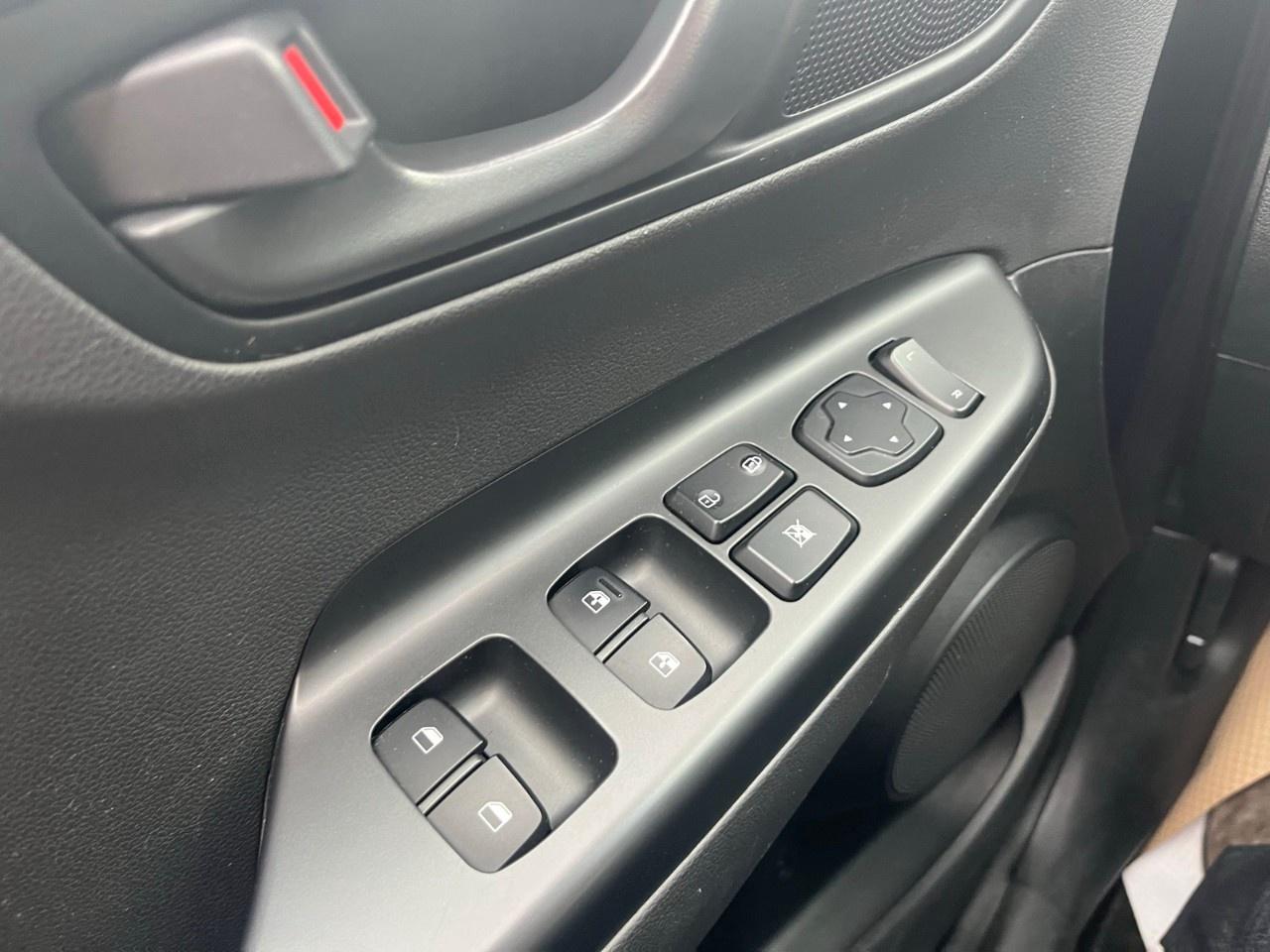 2022 Hyundai KONA 2.0L Preferred AWD Photo