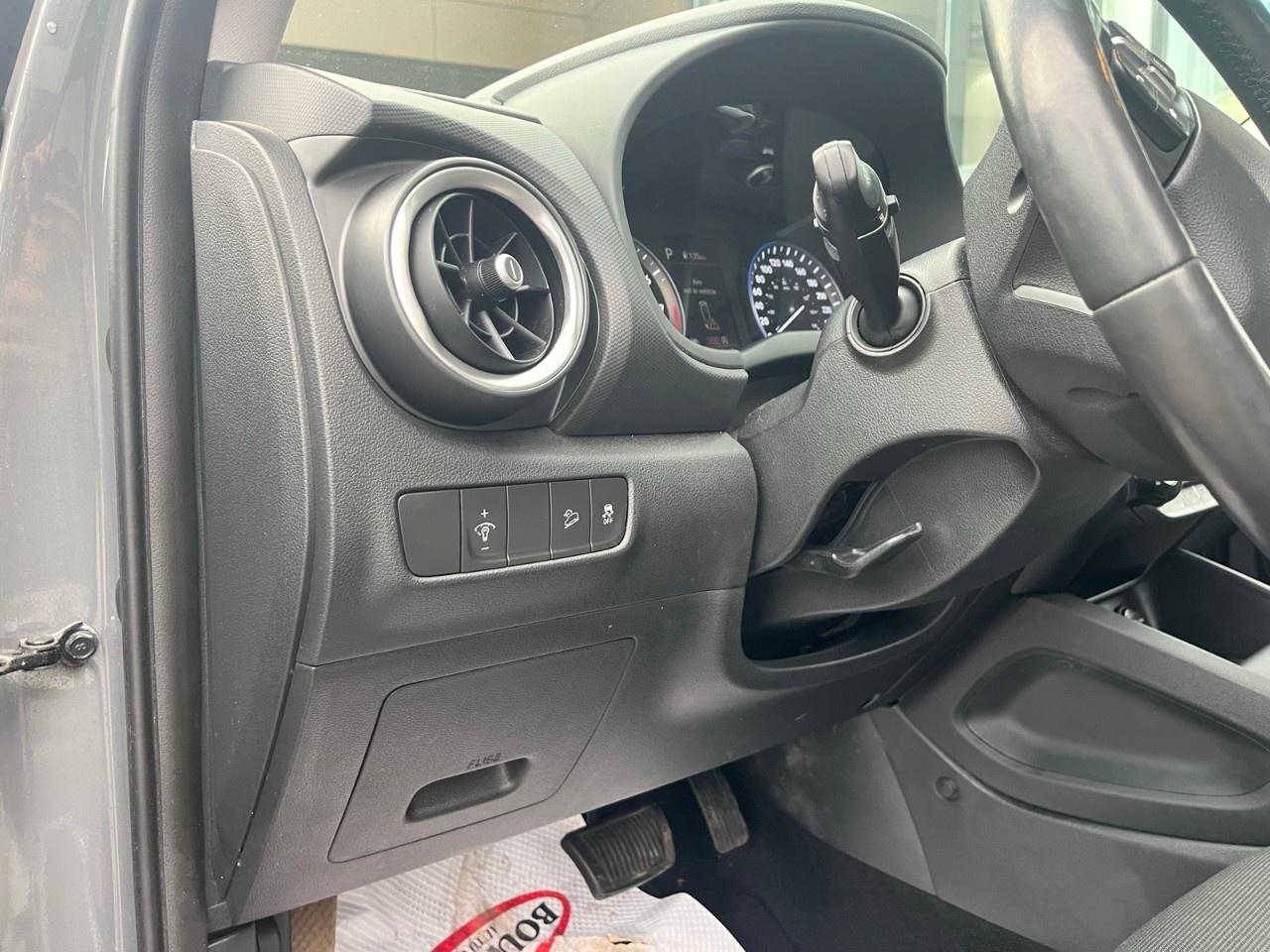 2022 Hyundai KONA 2.0L Preferred AWD Photo