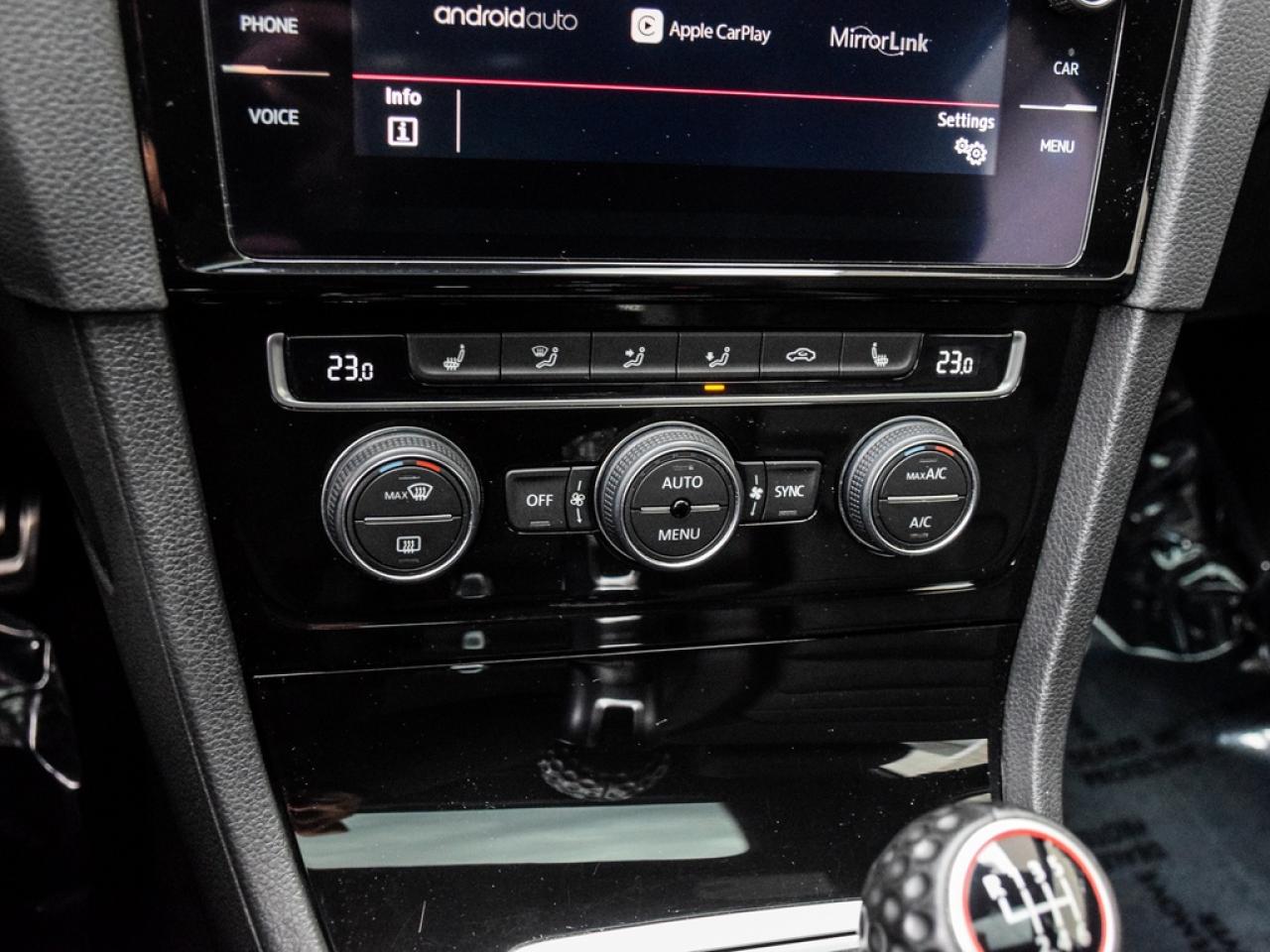 2020 Volkswagen Golf GTI Photo