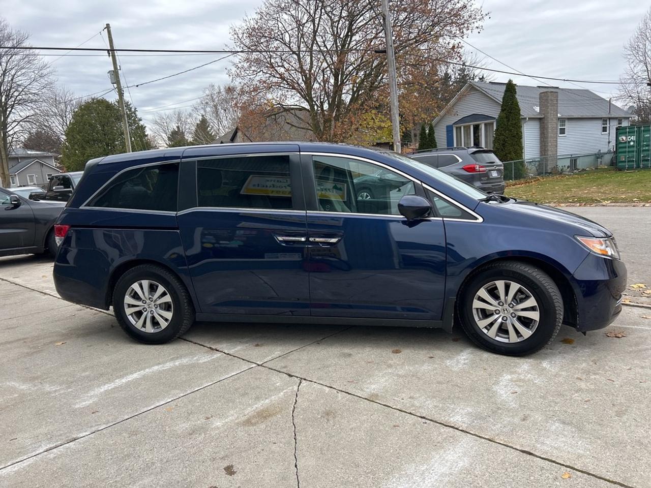 2016 Honda Odyssey EX  ** A  REAL  BEAUTY ! ** Photo