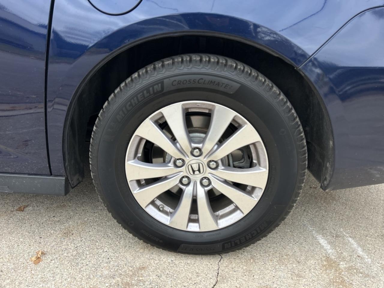 2016 Honda Odyssey EX  ** A  REAL  BEAUTY ! ** Photo