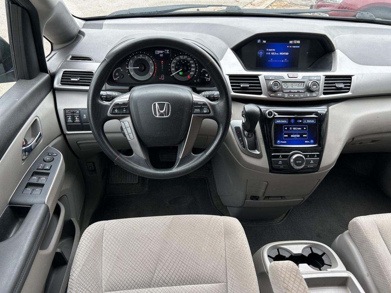 2016 Honda Odyssey EX  ** A  REAL  BEAUTY ! ** Photo