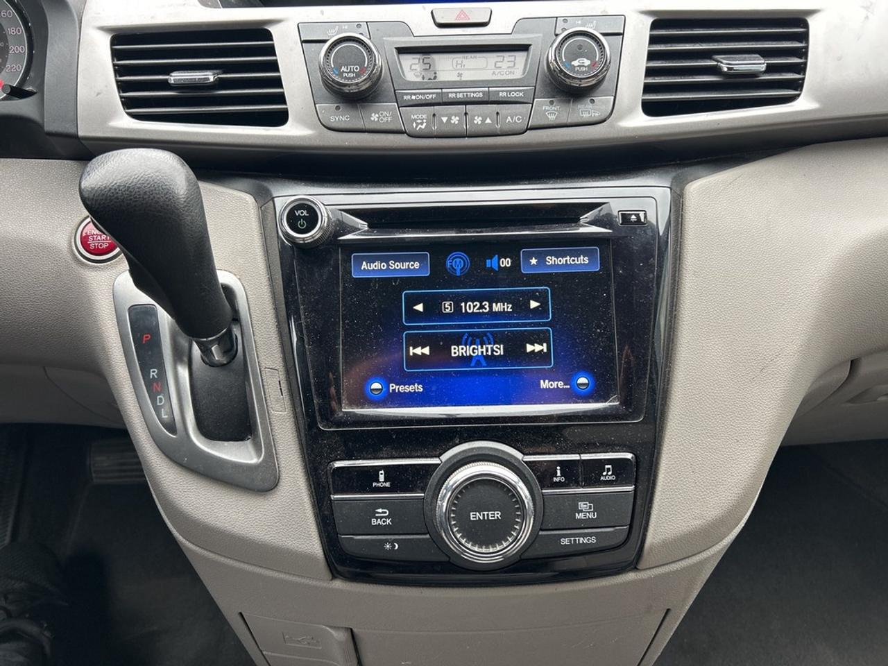 2016 Honda Odyssey EX  ** A  REAL  BEAUTY ! ** Photo