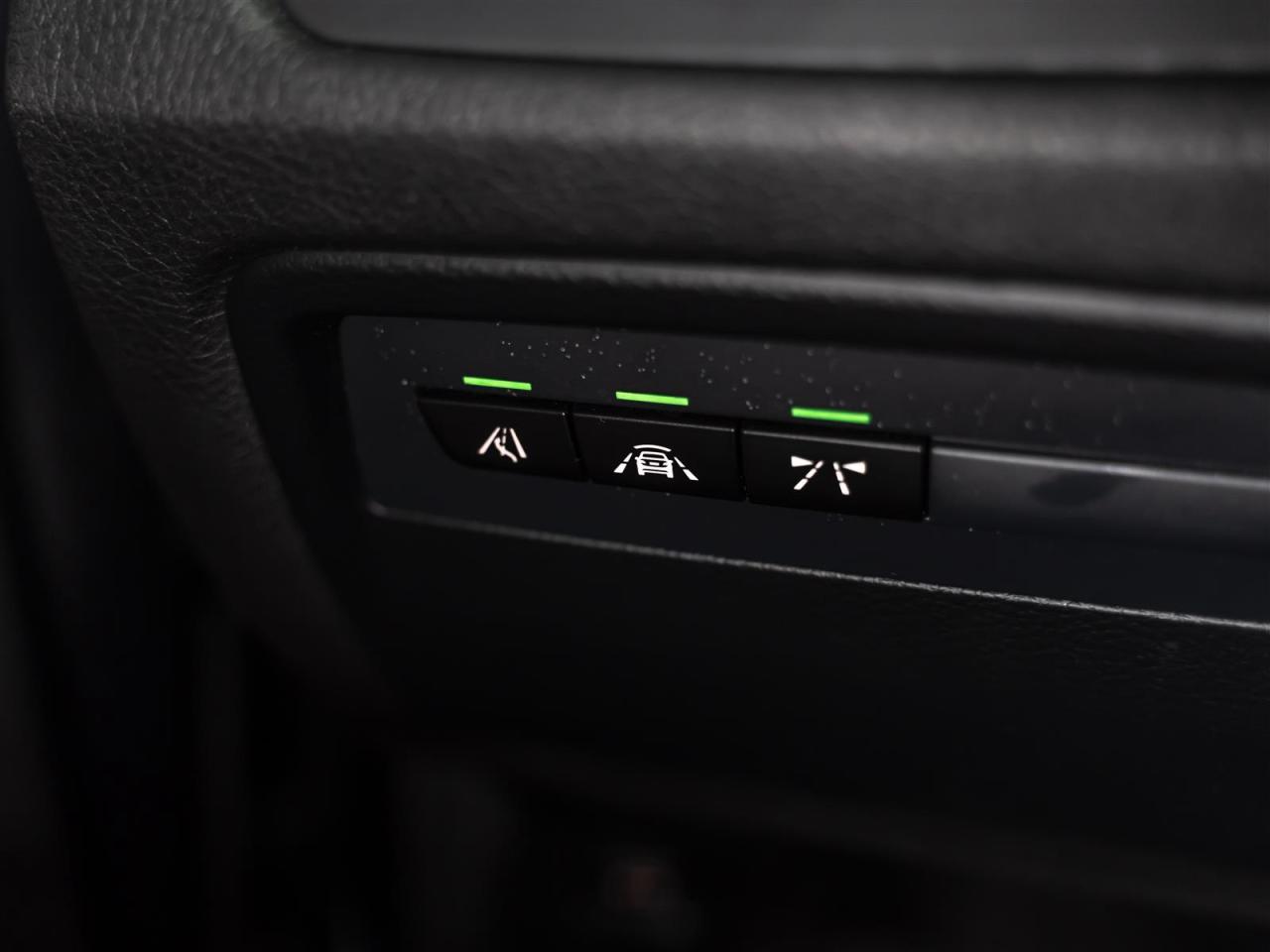 2016 BMW 328i 328i xDrive|M SPORT|M AERODYNAMICS|HEADS-UP|BLINDSPOT|360CAM Photo