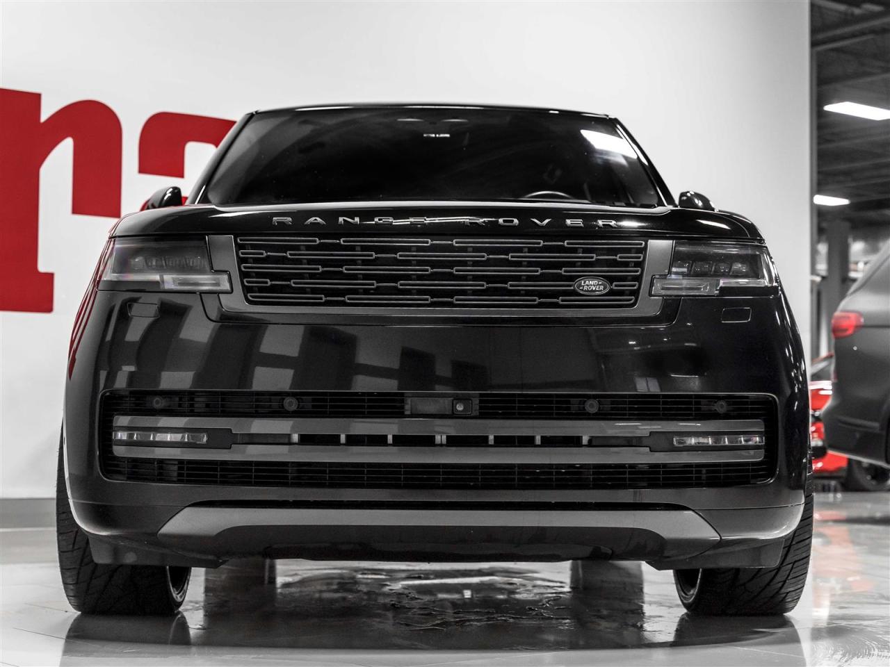 2023 Land Rover Range Rover AUTOBIOGRAPHY|P530|LWB|TV/DVD|7PASSENGER|24INCH Photo