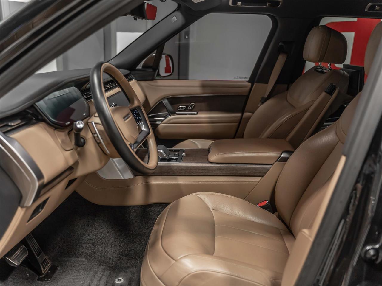 2023 Land Rover Range Rover AUTOBIOGRAPHY|P530|LWB|TV/DVD|7PASSENGER|24INCH Photo