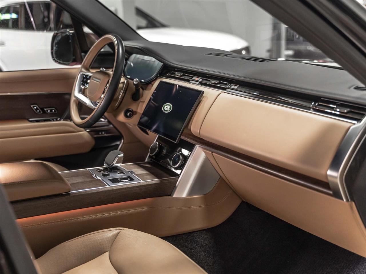 2023 Land Rover Range Rover AUTOBIOGRAPHY|P530|LWB|TV/DVD|7PASSENGER|24INCH Photo