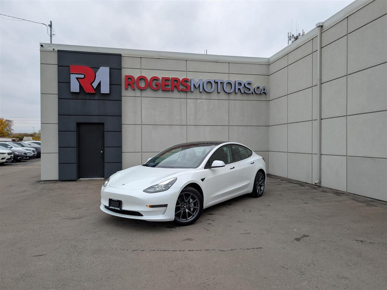 Used 2022 Tesla Model 3 STANDARD for sale in Oakville, ON