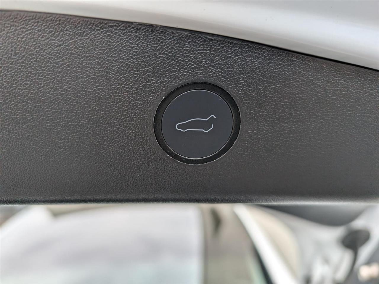 2022 Tesla Model 3 STANDARD Photo