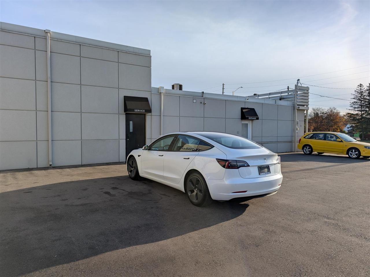 2021 Tesla Model 3 STANDARD RANGE PLUS Photo2
