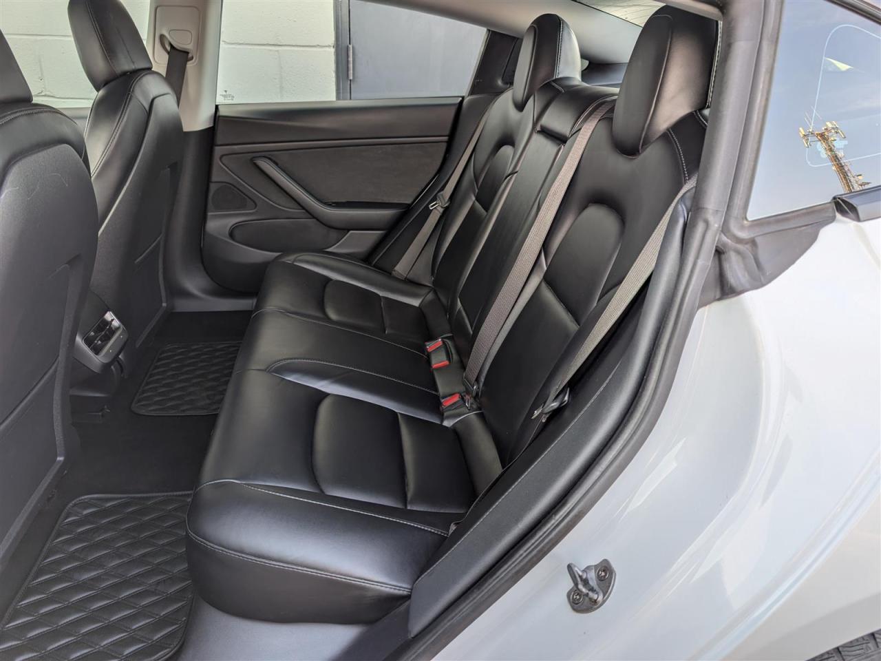 2021 Tesla Model 3 STANDARD RANGE PLUS Photo