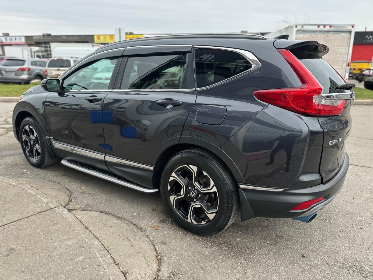 2019 Honda CR-V Touring Photo