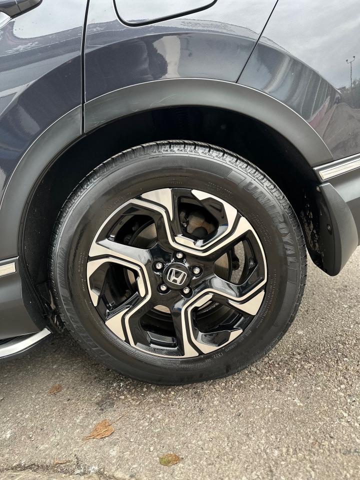 2019 Honda CR-V Touring Photo