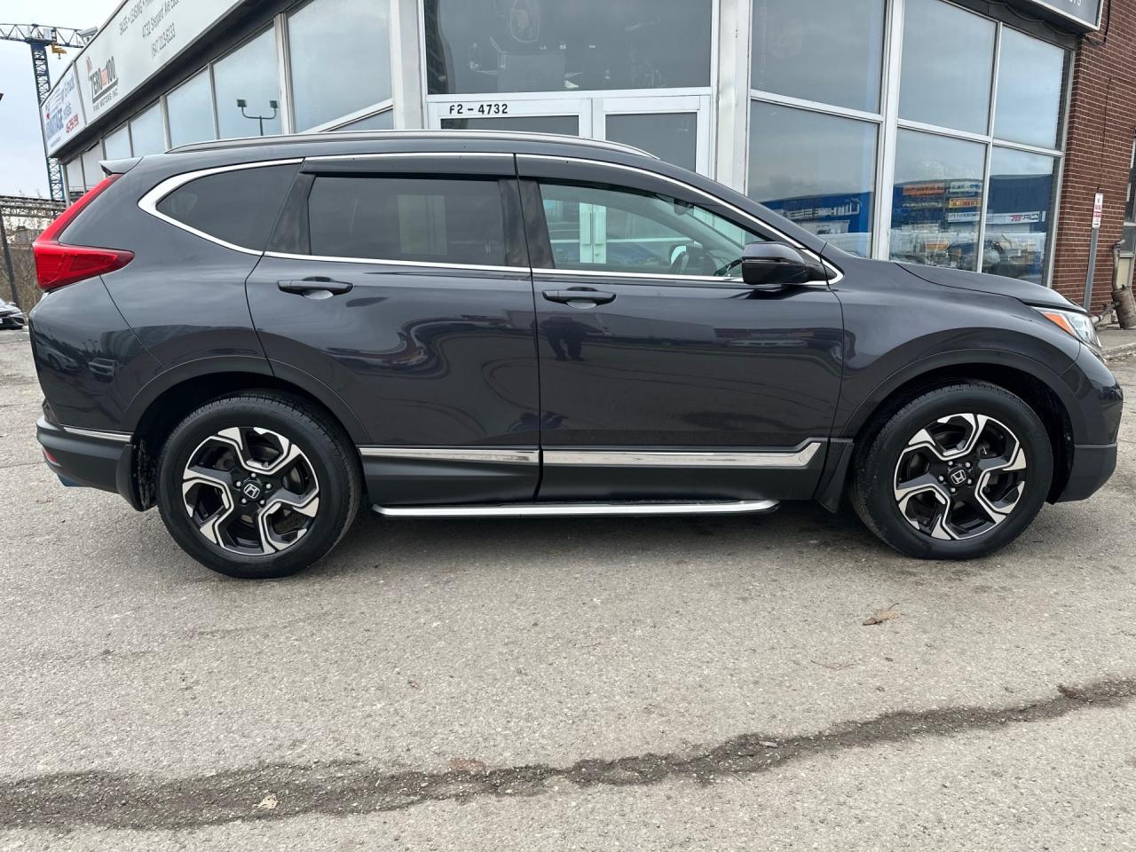 2019 Honda CR-V Touring Photo