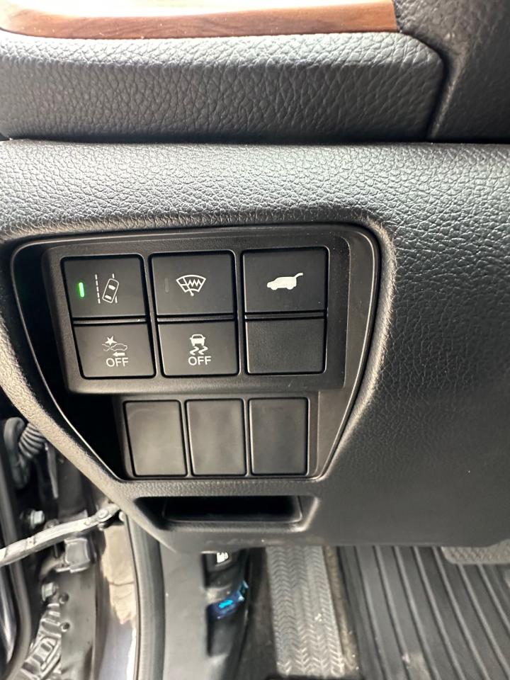 2019 Honda CR-V Touring Photo