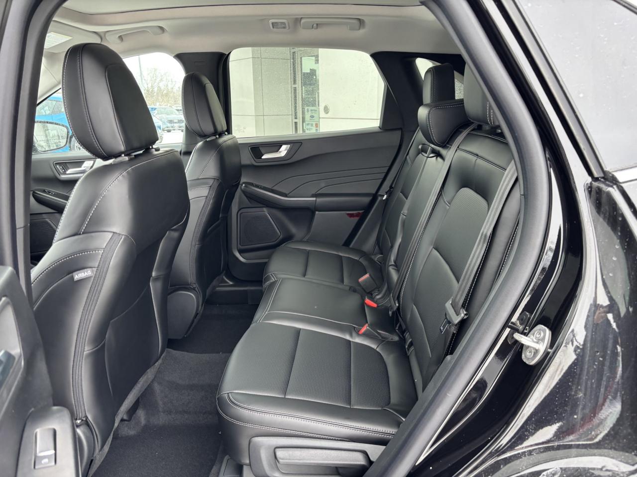 2026 Ford Escape PLATINUM, PANORAMIC ROOF, ADAPTIVE CRUISE Photo