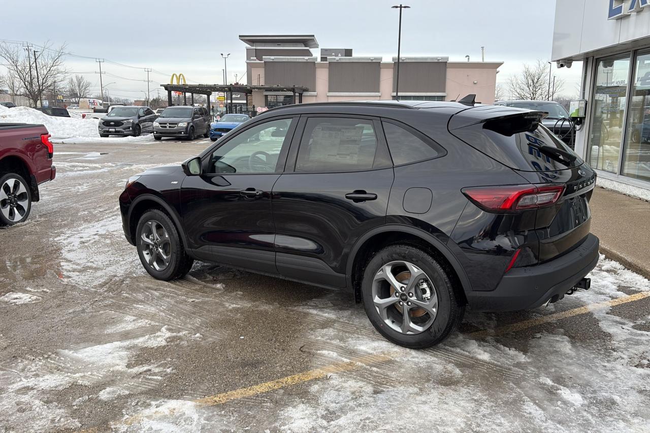 2026 Ford Escape ST-LINE SELECT, PANORAMIC ROOF, TECH PKG 2 Photo