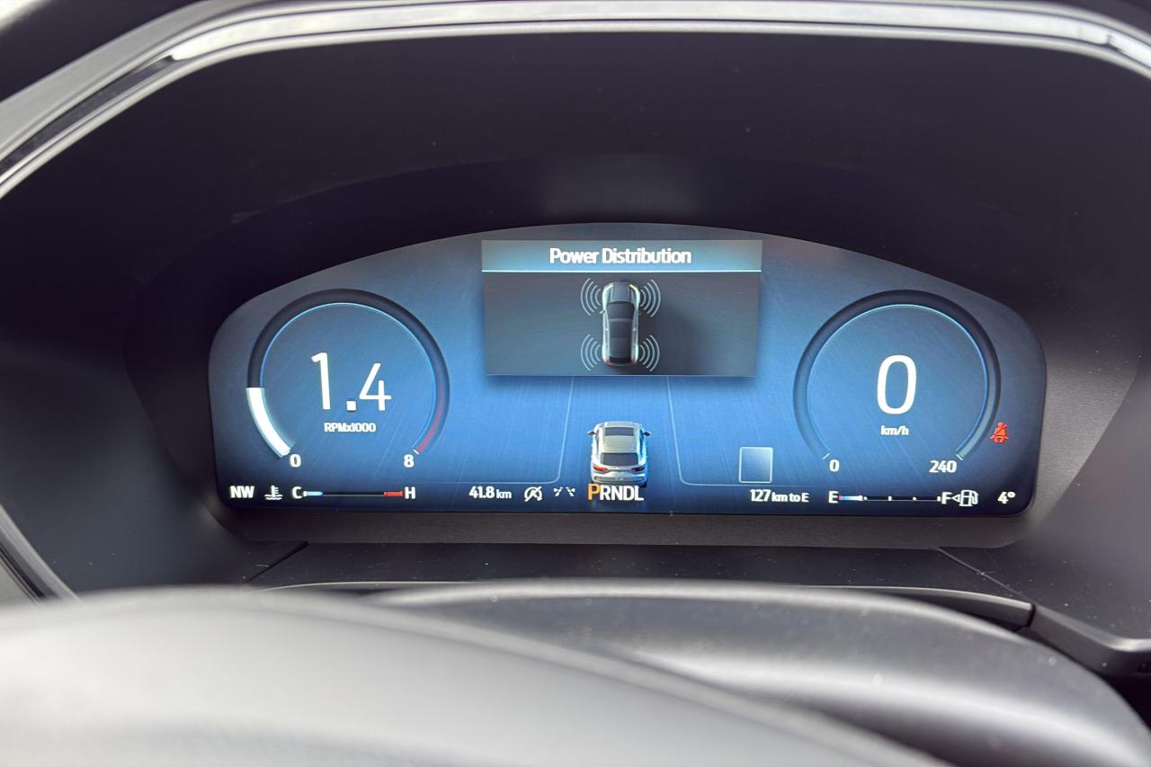 2026 Ford Escape ST-LINE SELECT, PANORAMIC ROOF, TECH PKG 2 Photo