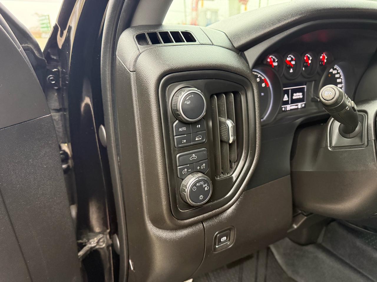 2022 Chevrolet Silverado 1500 Custom - Photo #6