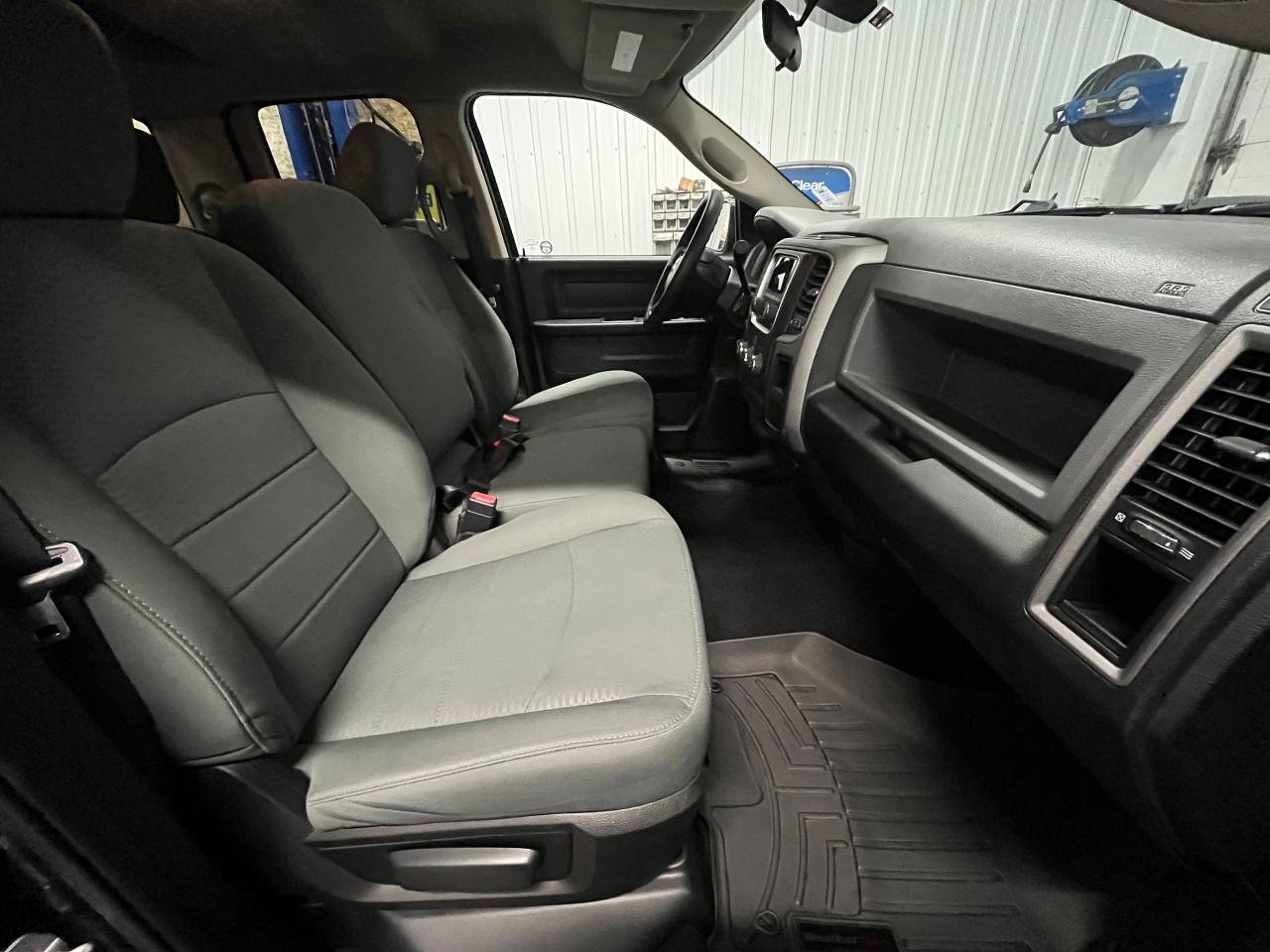 2015 RAM 1500 ST - Photo #4