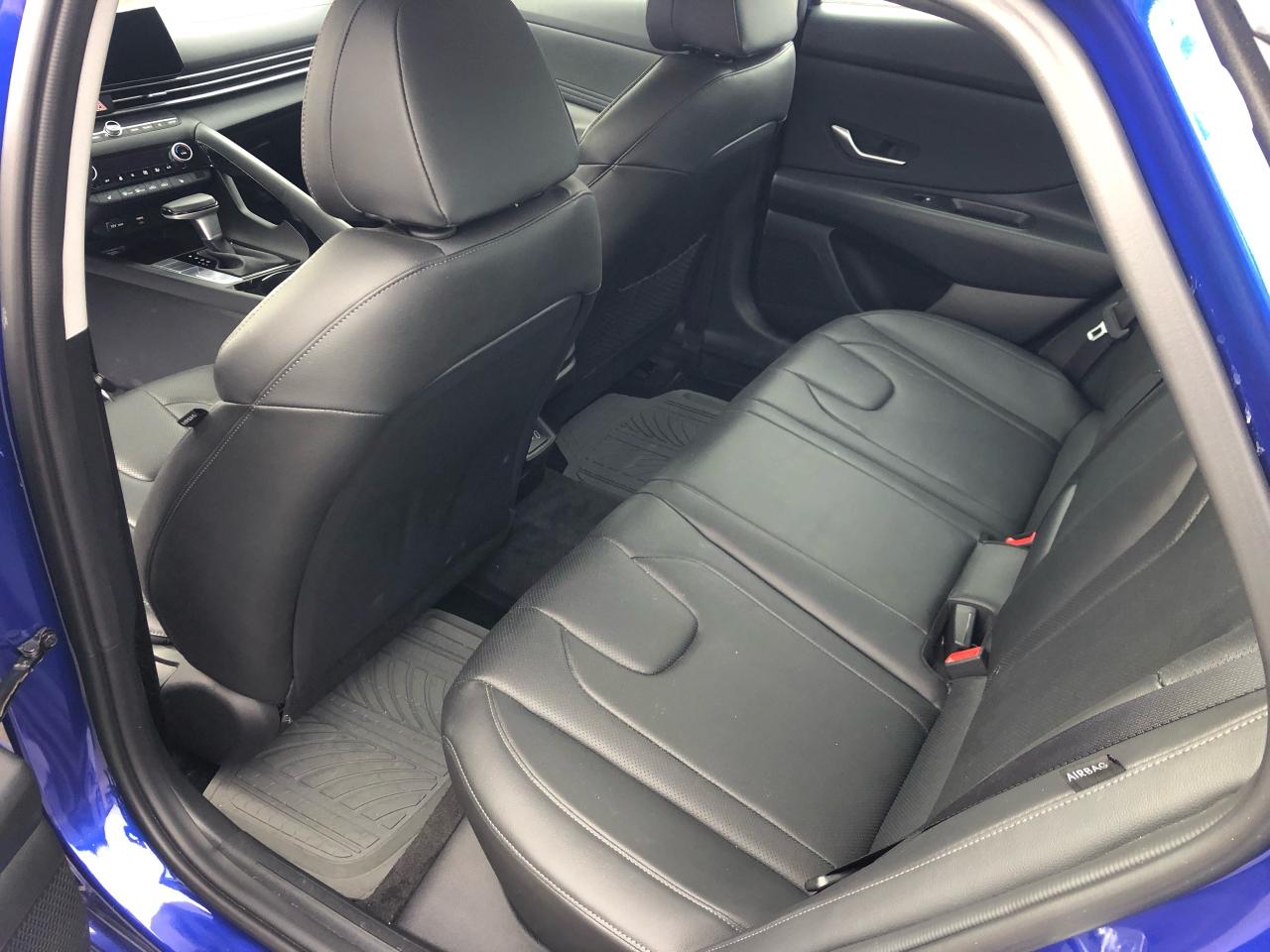 2024 Hyundai Elantra Luxury - Photo #7