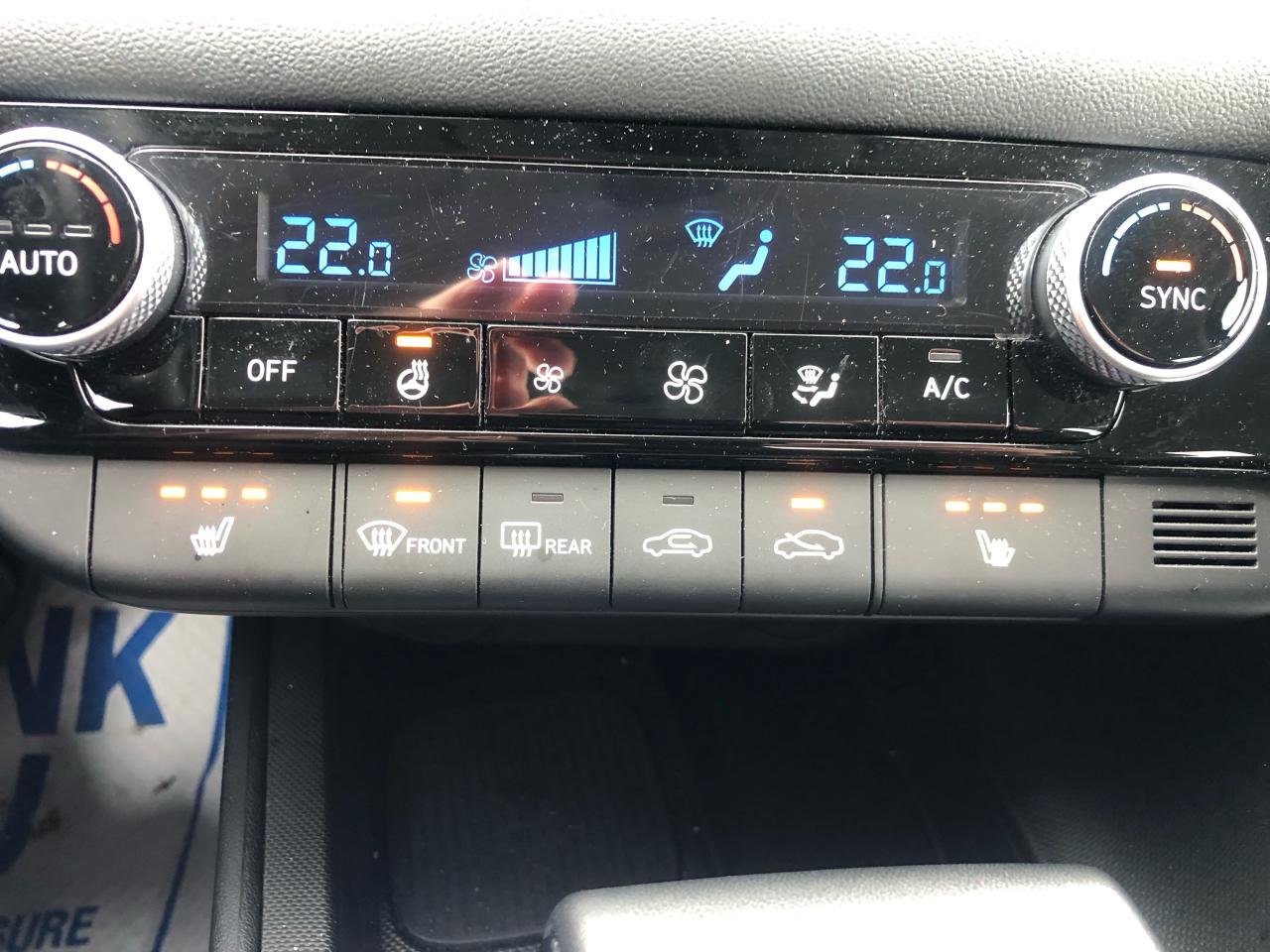 2024 Hyundai Elantra Luxury - Photo #15