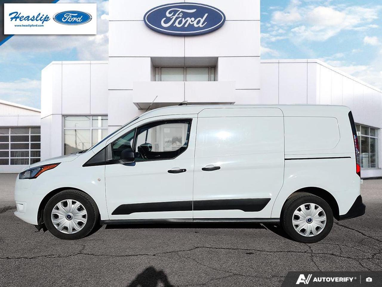 2022 Ford Transit Connect Van XLT Photo2