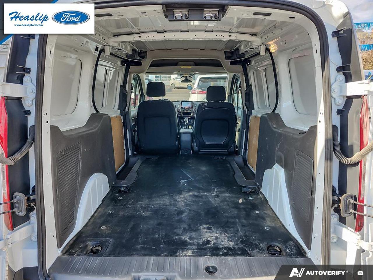 2022 Ford Transit Connect Van XLT Photo