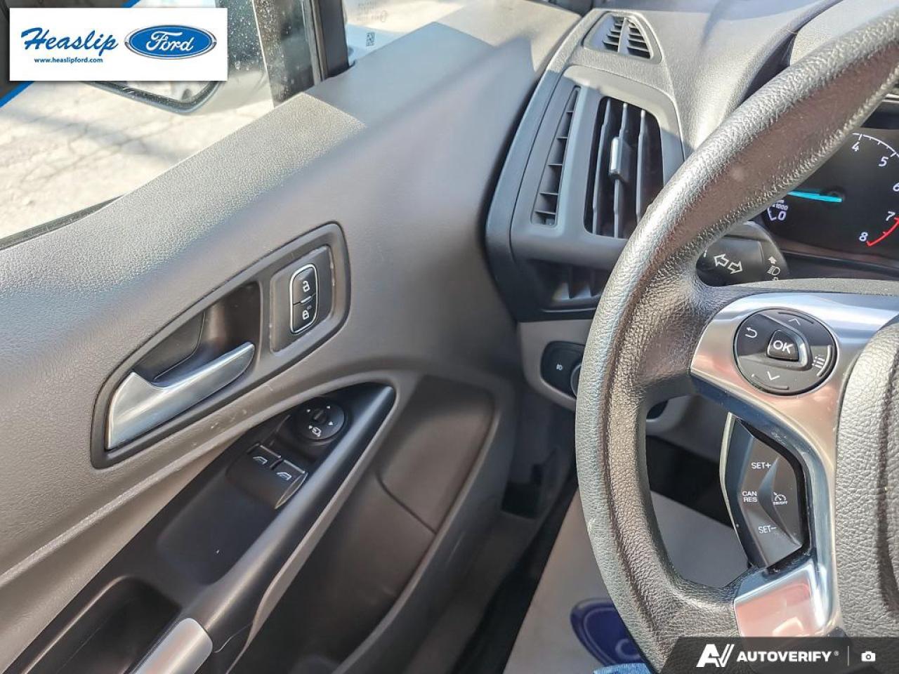 2022 Ford Transit Connect Van XLT Photo5