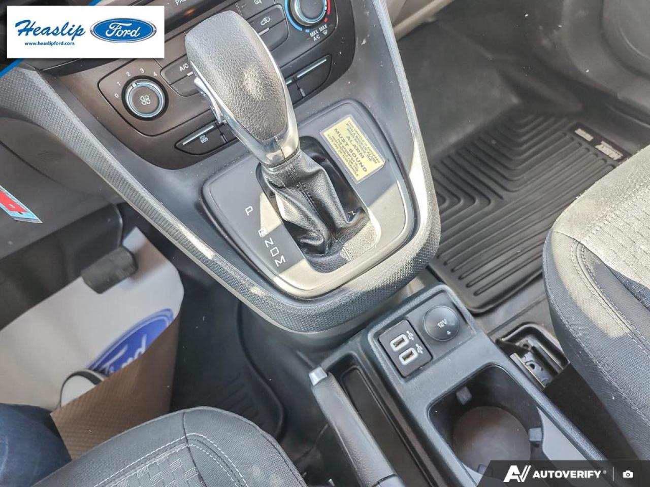 2022 Ford Transit Connect Van XLT Photo5