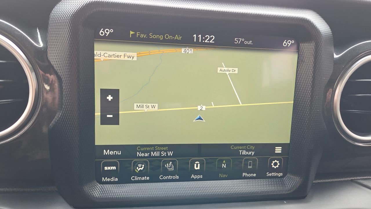 2023 Jeep Wrangler Sahara Altitude Photo