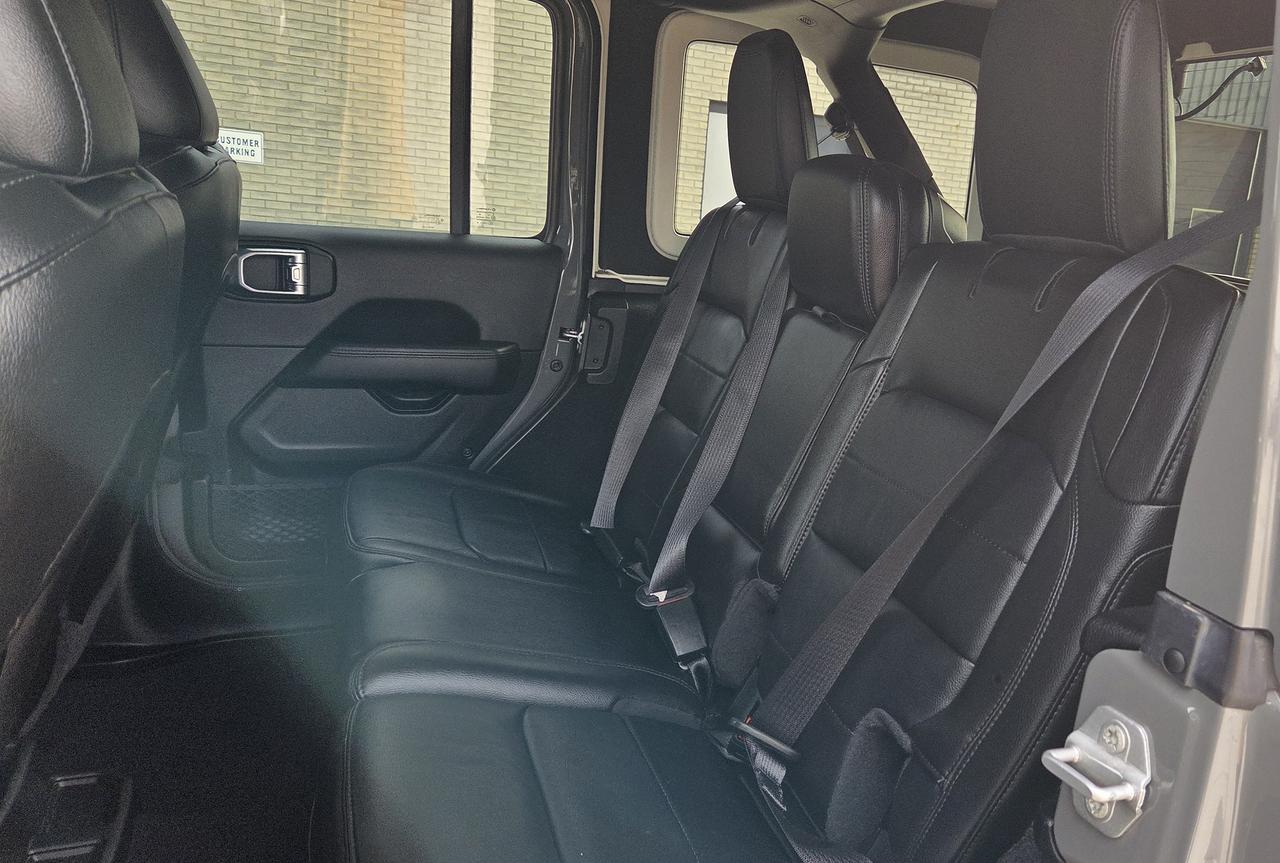 2023 Jeep Wrangler Sahara Altitude Photo