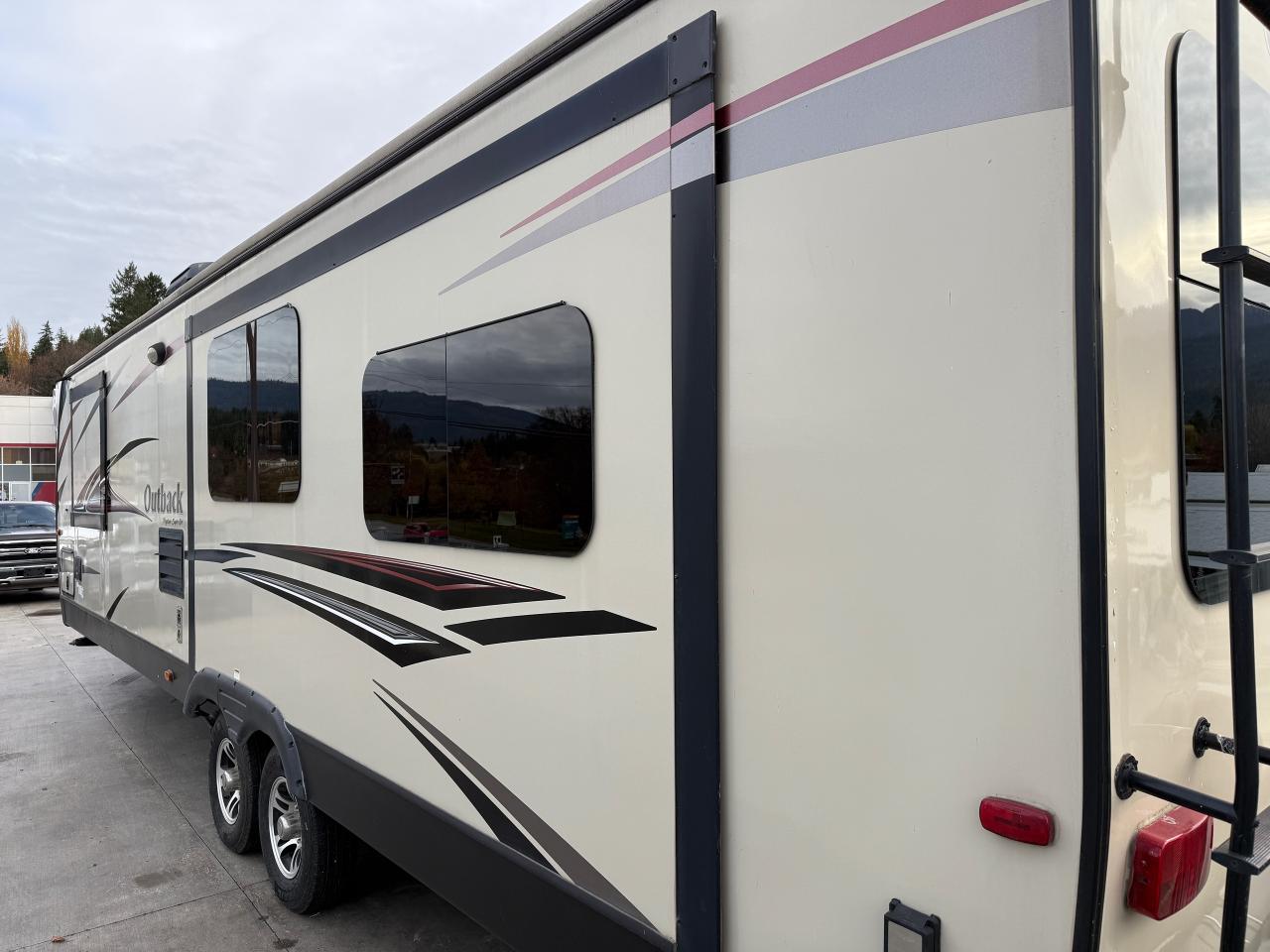 2015 Keystone Outback 298RE Photo1