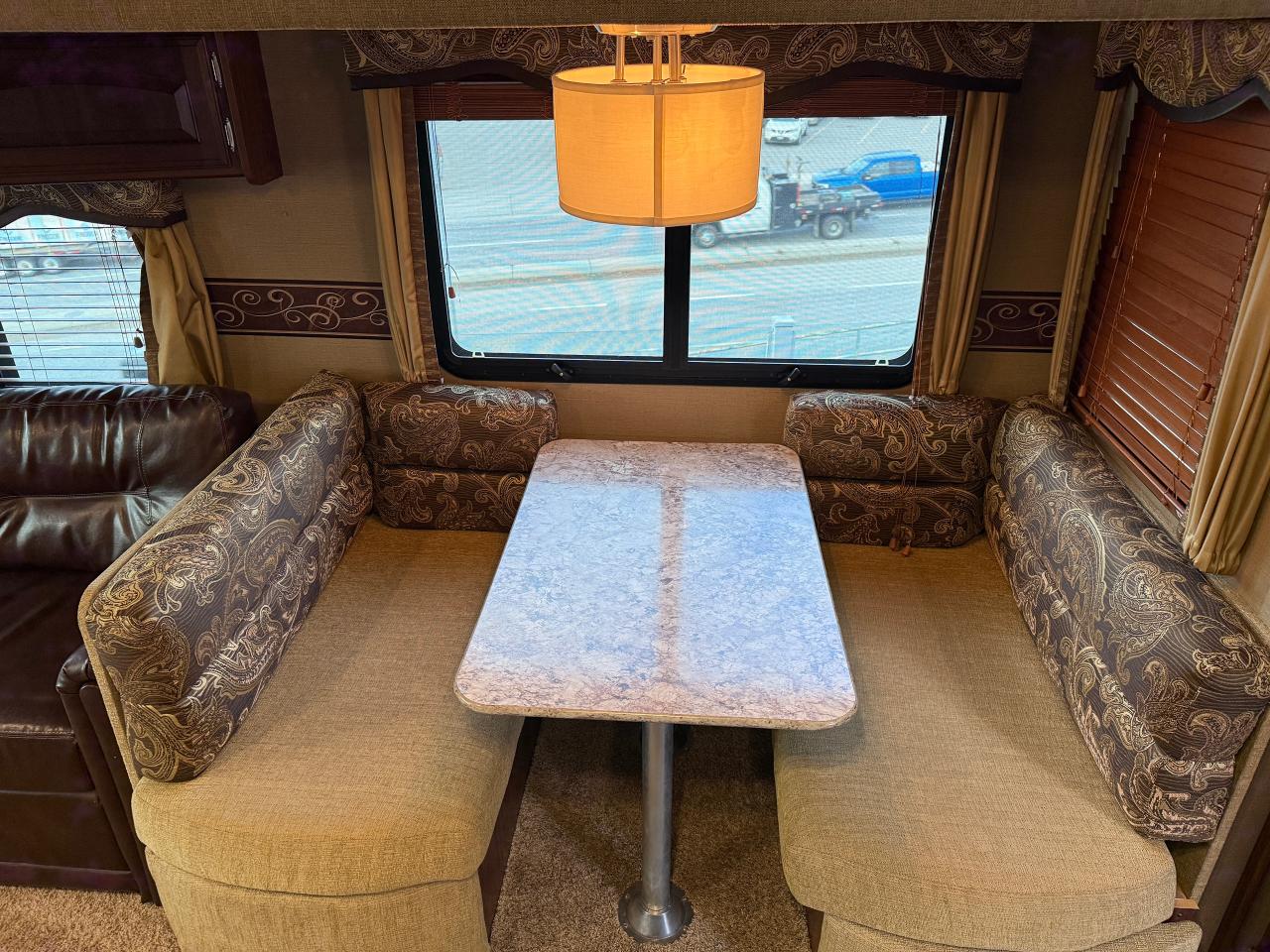 2015 Keystone Outback 298RE Photo5