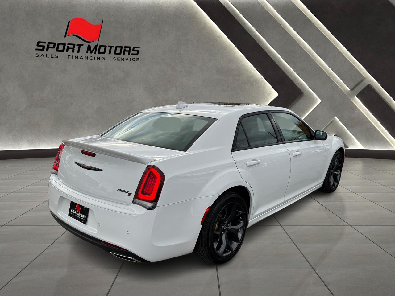 2023 Chrysler 300 300S RWD+Adaptive Cruise+Roof+LIKE NEW Photo