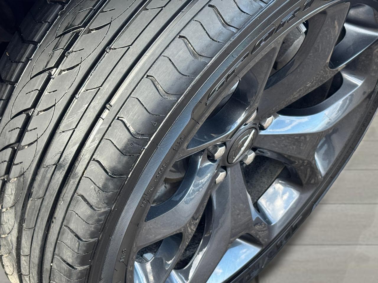 2023 Chrysler 300 300S RWD+Adaptive Cruise+Roof+LIKE NEW Photo