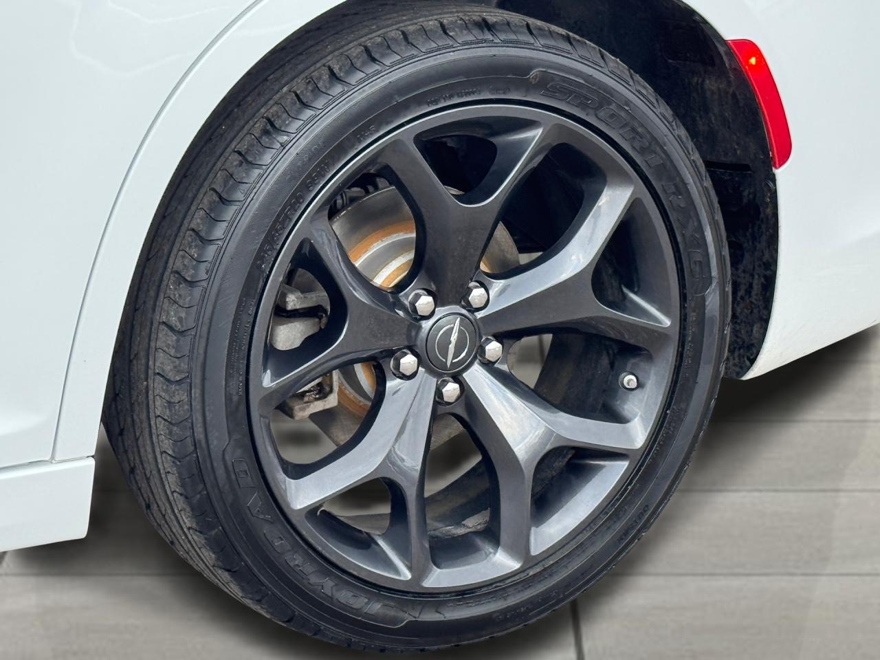 2023 Chrysler 300 300S RWD+Adaptive Cruise+Roof+LIKE NEW Photo103