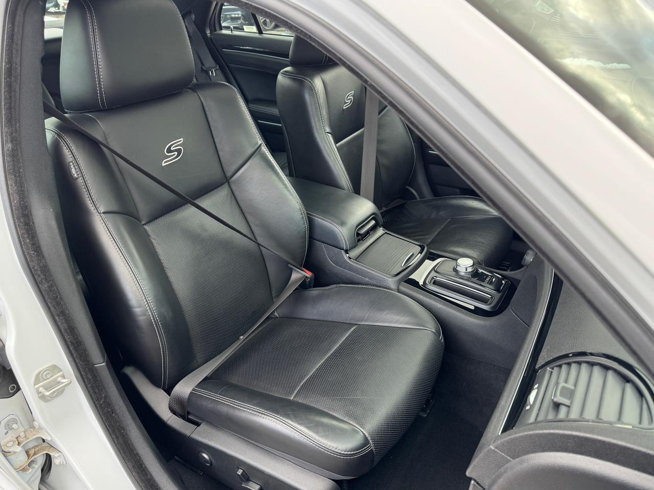 2023 Chrysler 300 300S RWD+Adaptive Cruise+Roof+LIKE NEW Photo81