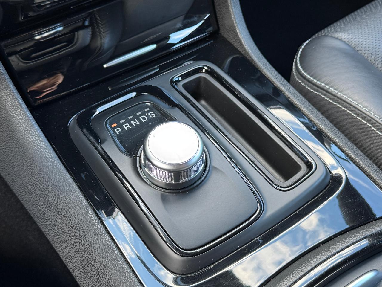 2023 Chrysler 300 300S RWD+Adaptive Cruise+Roof+LIKE NEW Photo