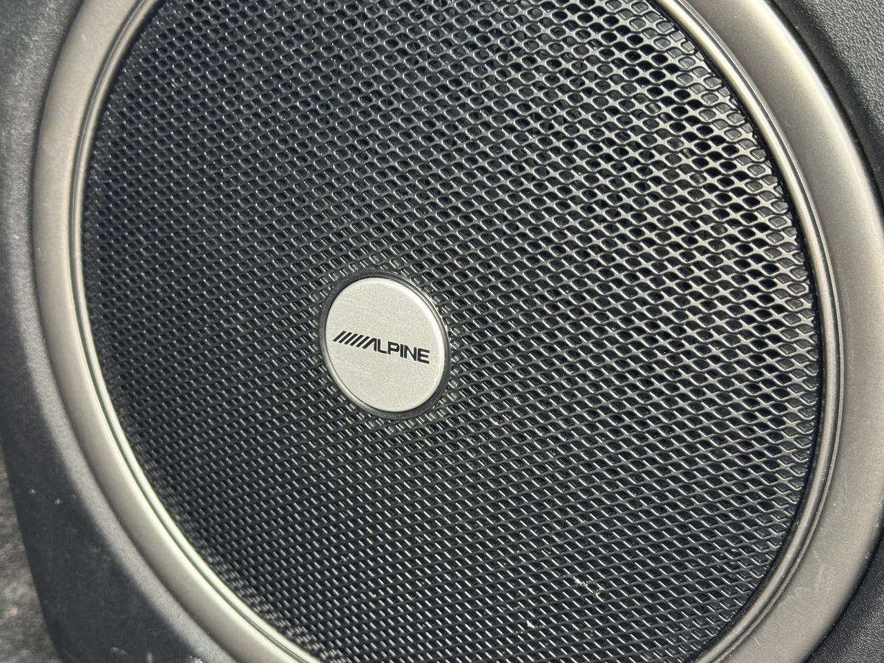 2023 Chrysler 300 300S RWD+Adaptive Cruise+Roof+LIKE NEW Photo6