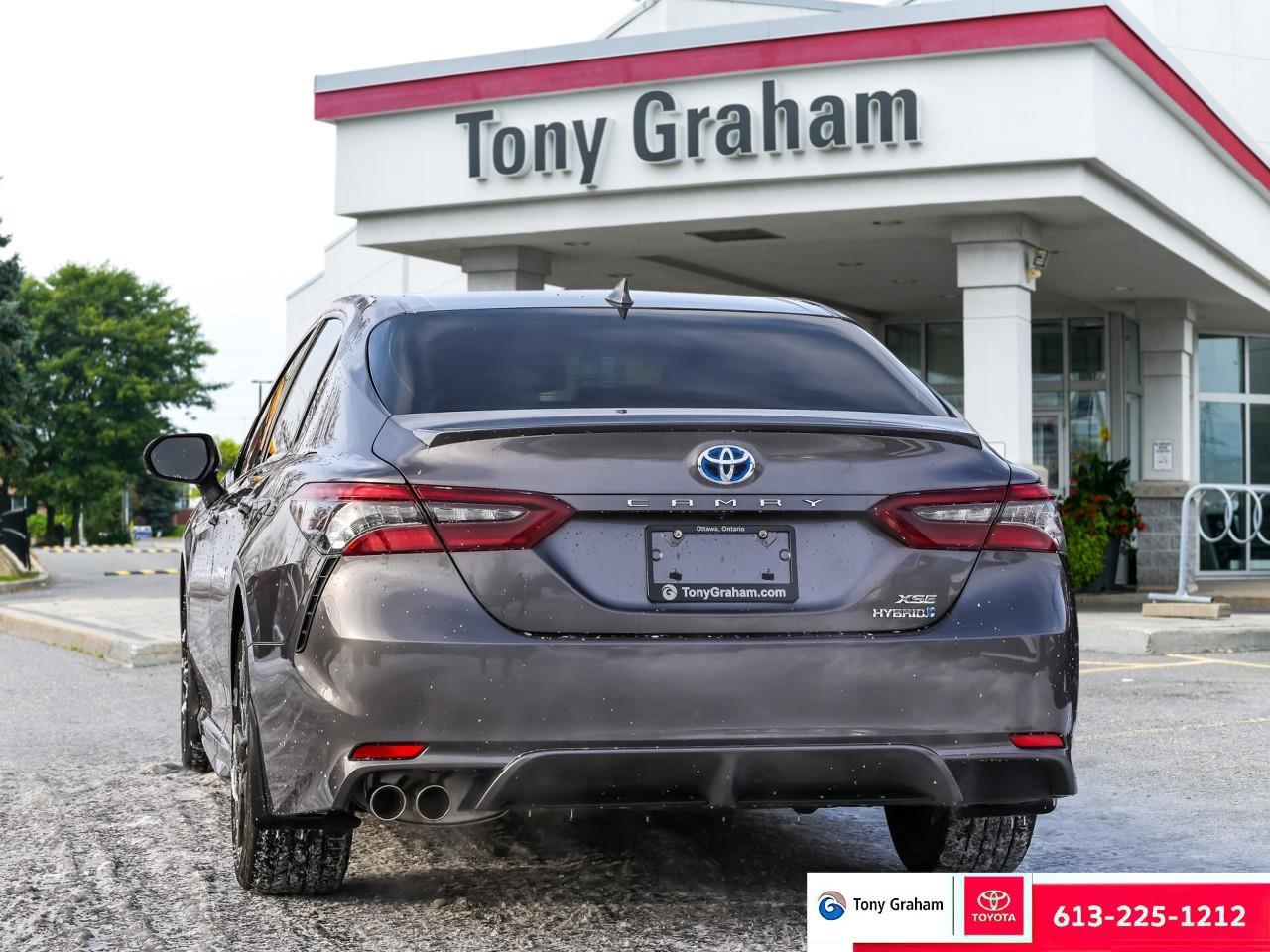 2021 Toyota Camry Hybrid XSE Photo