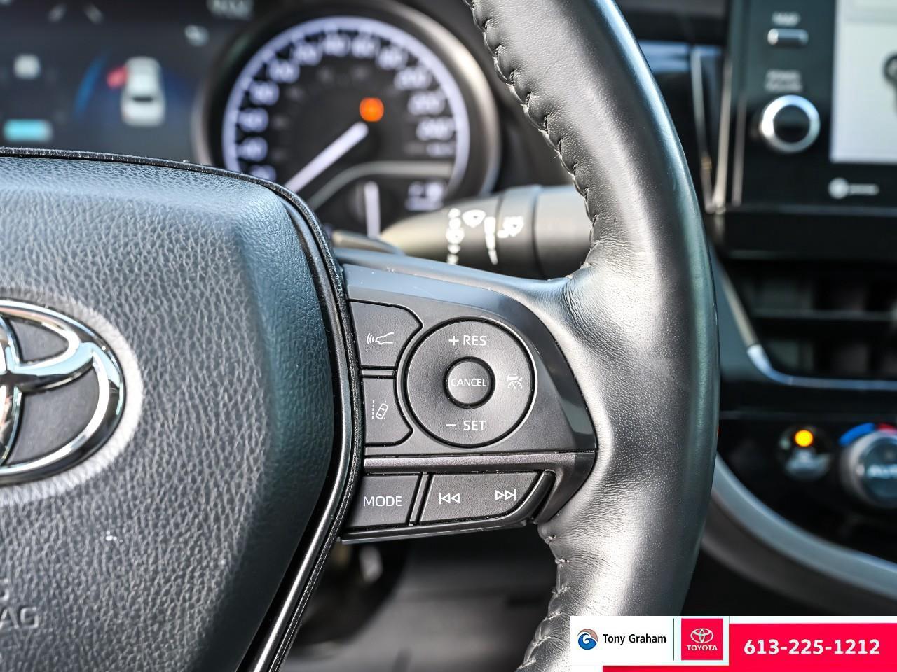 2021 Toyota Camry Hybrid XSE Photo