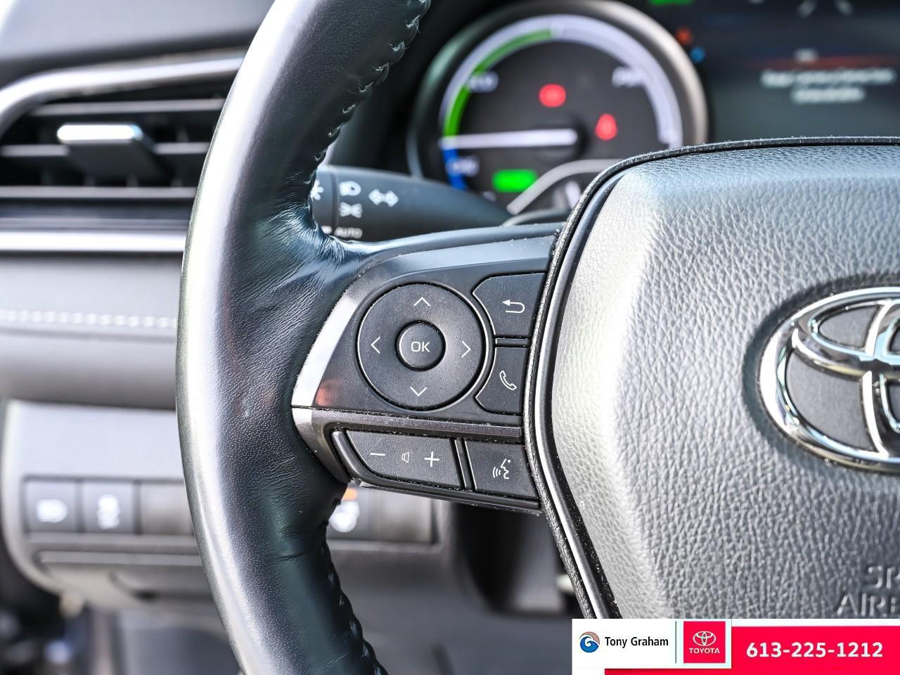 2021 Toyota Camry Hybrid XSE Photo