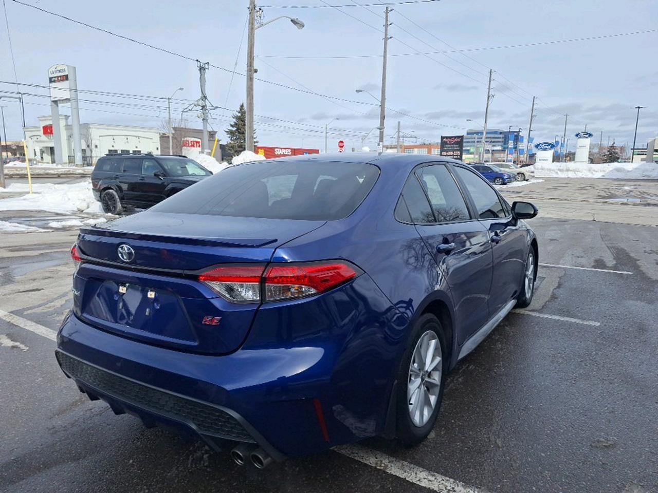 2022 Toyota Corolla SE Photo4