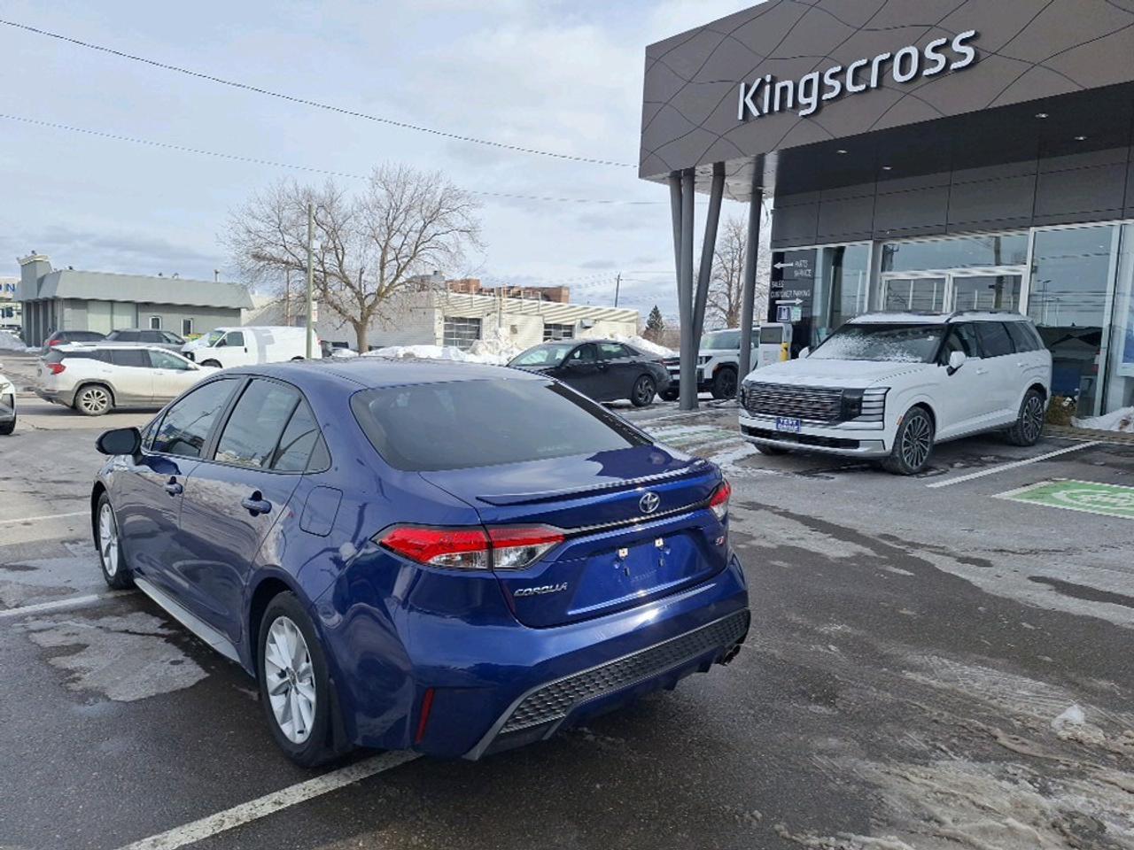 2022 Toyota Corolla SE Photo2