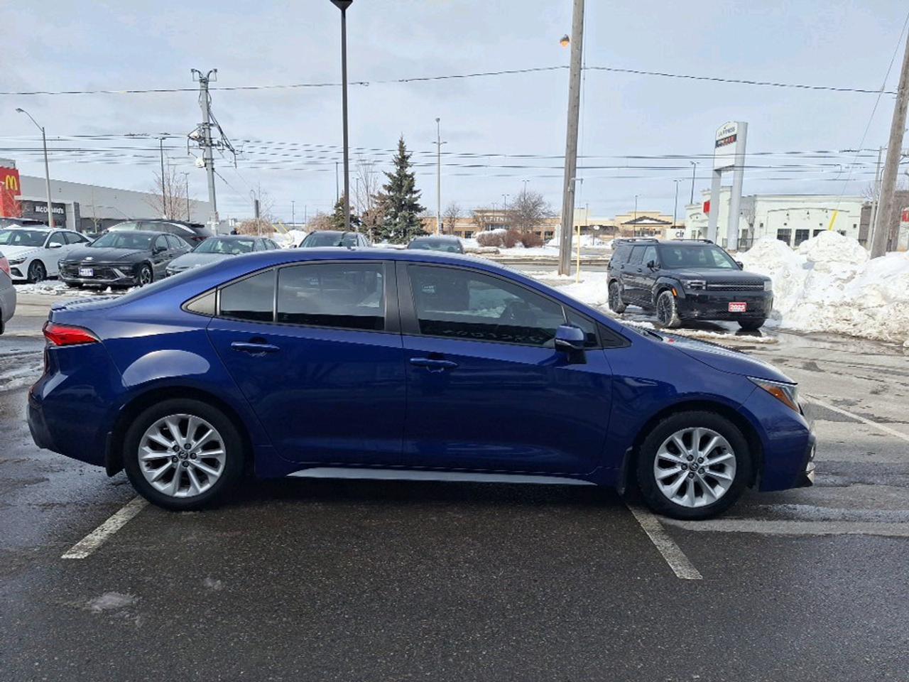 2022 Toyota Corolla SE Photo