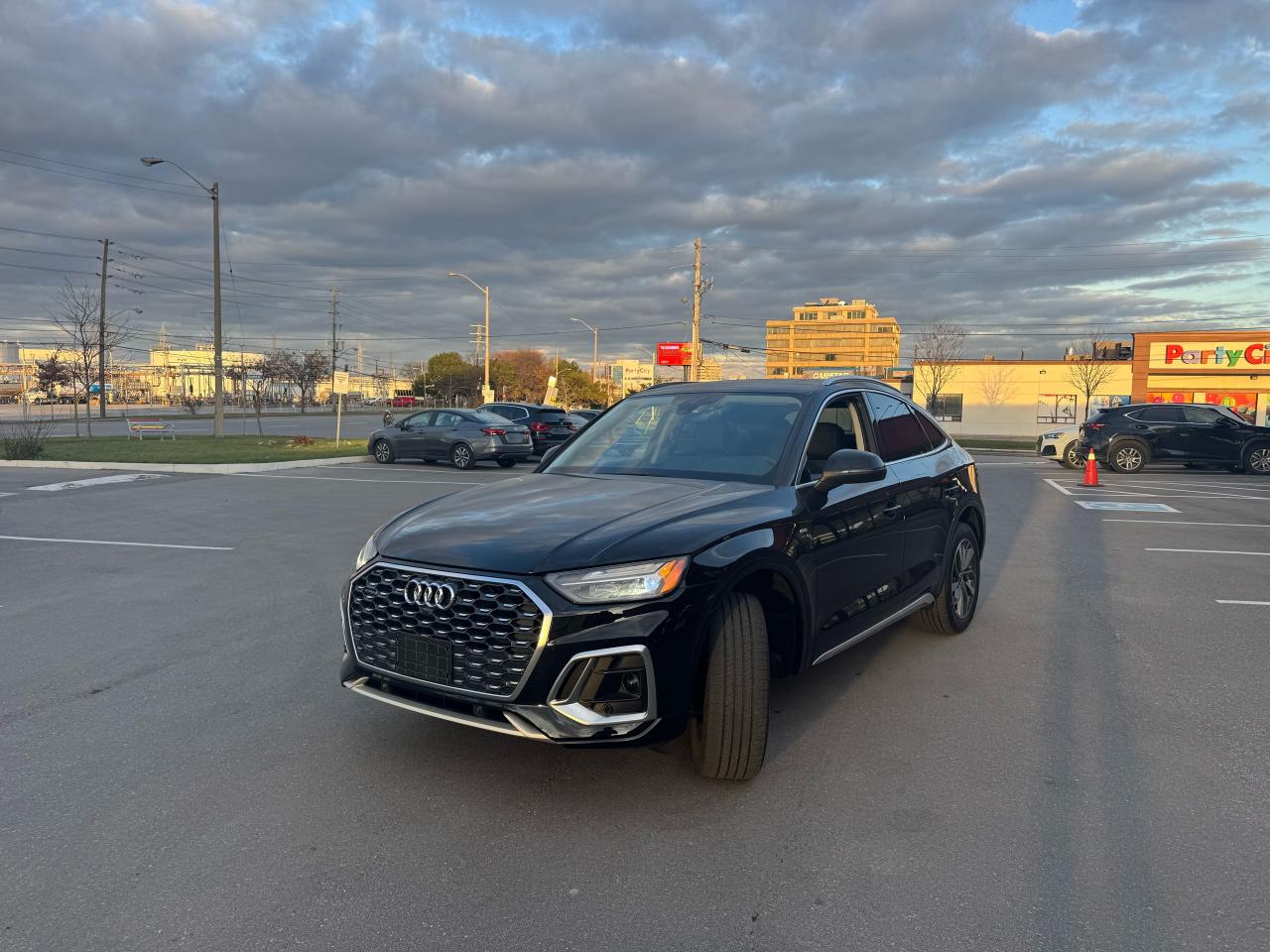 2021 Audi Q5 SPORTBACK PROGRESSIV S-LINE NAVI LEATHER PAN/ROOF Photo2