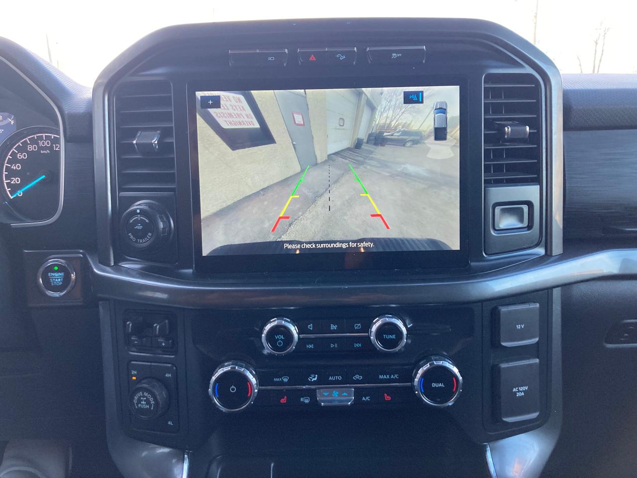 2022 Ford F-150 XLT - Photo #16