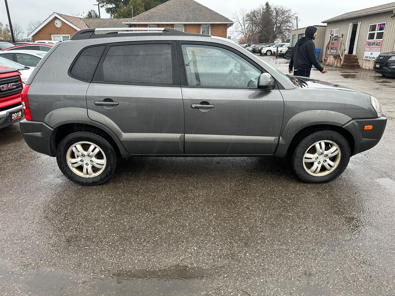 2008 Hyundai Tucson GL, AUTO, 4X4, NEEDS REPAIRS, AS IS SPECIAL - Photo #6