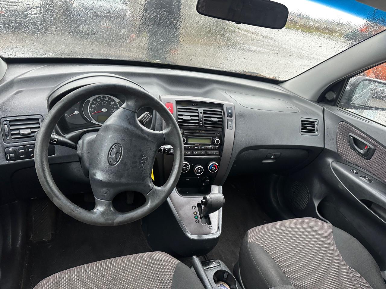 2008 Hyundai Tucson GL, AUTO, 4X4, NEEDS REPAIRS, AS IS SPECIAL - Photo #11